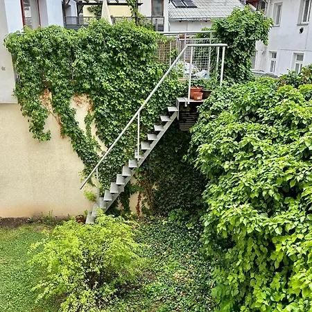 Apartment Downtown Apartments Kozatska *