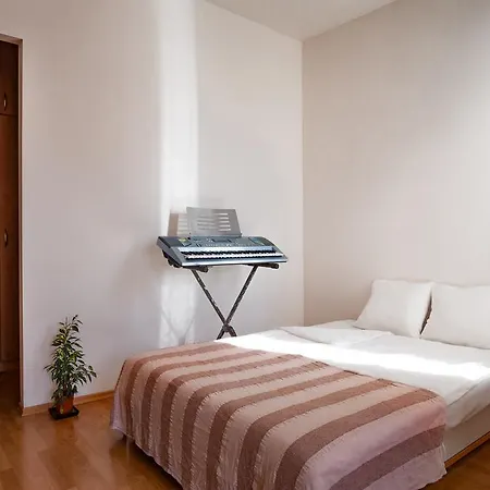 Downtown Apartments Kozatska Apartment