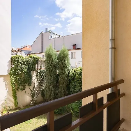 Apartment Downtown Apartments Kozatska