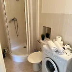Downtown Kozatska Apartament Praga