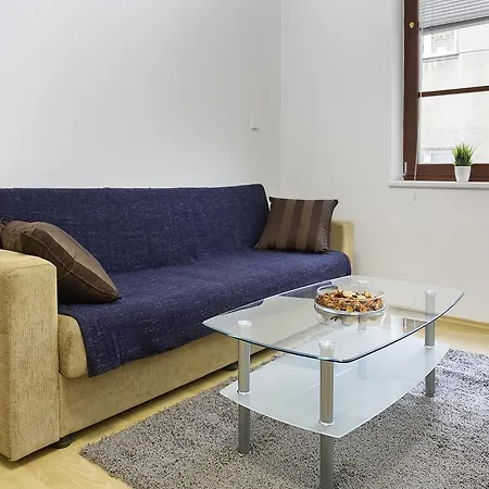 Downtown Kozatska Apartament